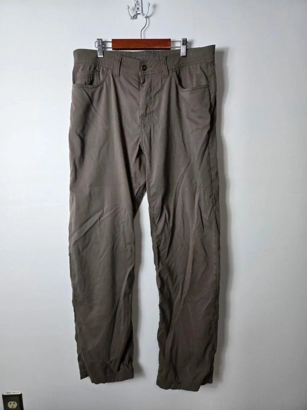 Prana Pants Men's Brion Slim Fit Stretch Hiking Pants Brown UPF FLAW